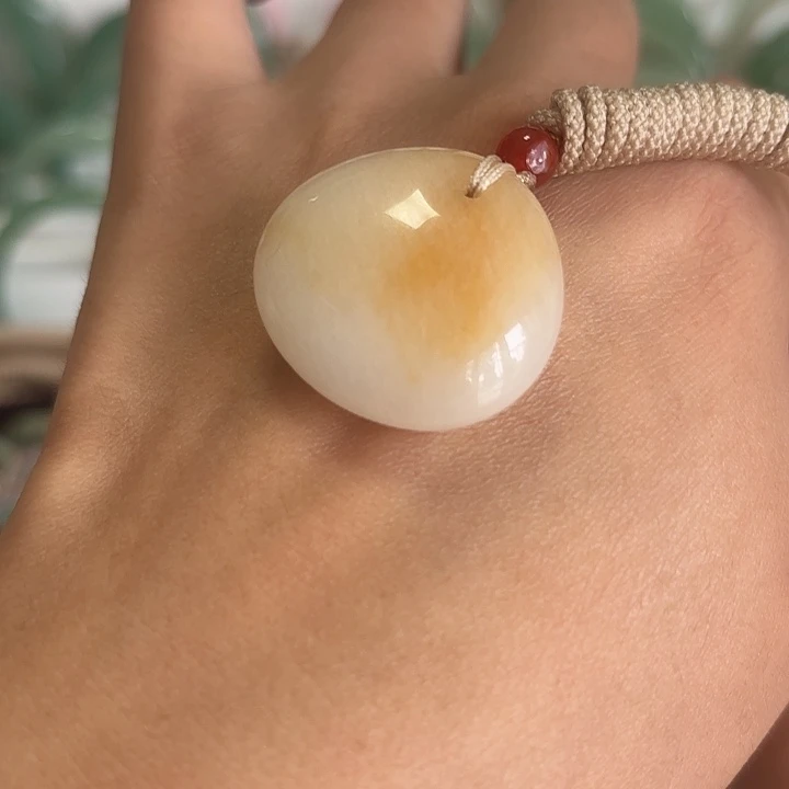 东陵石手镯未镶嵌