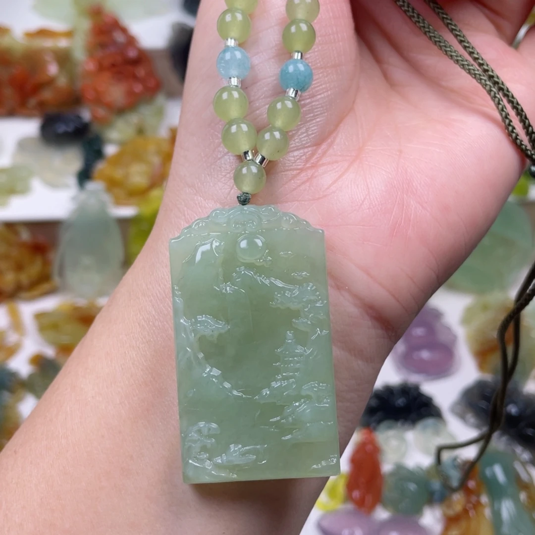 蛇纹石玉未镶嵌颈饰