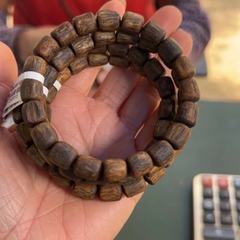 沉香手串乌身8克卡0.8多样性发1串