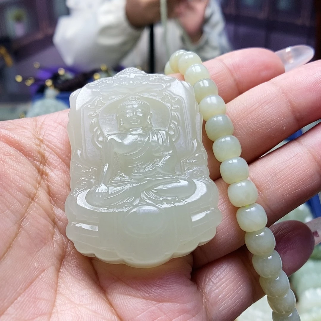 和田玉颈饰未镶嵌