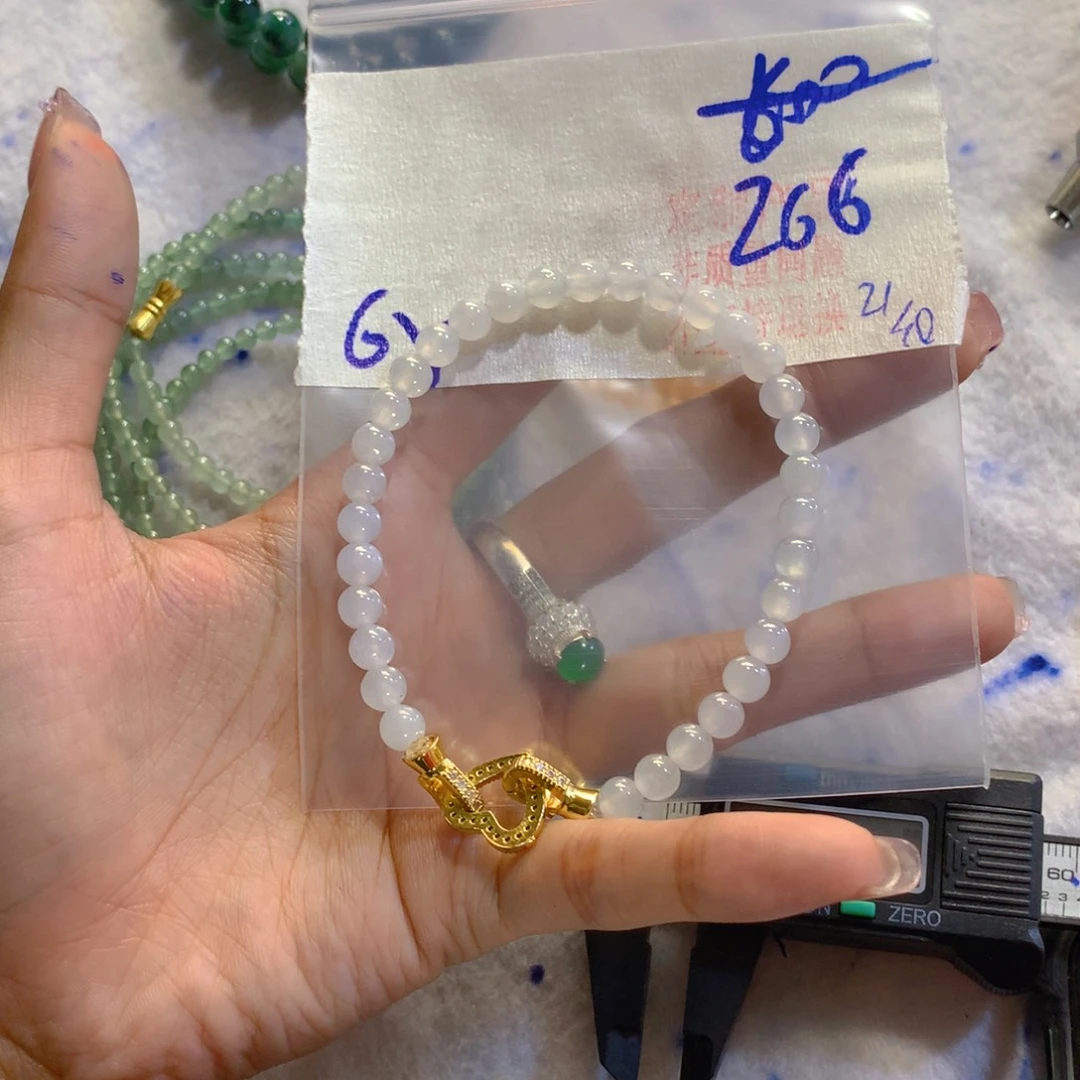 未镶嵌定制翡翠天然缅甸翡翠多样性