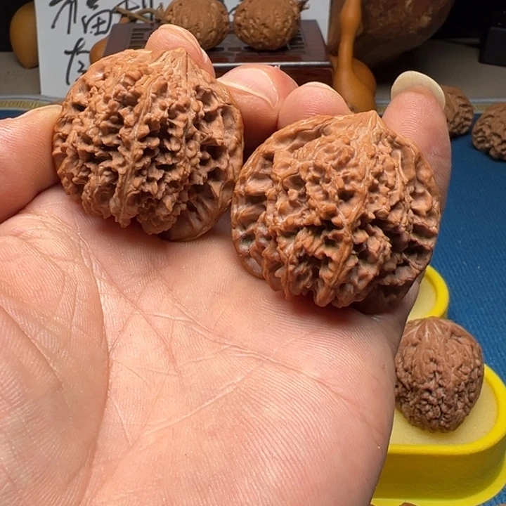 文玩核桃吊坠满天星全品无修40+尺