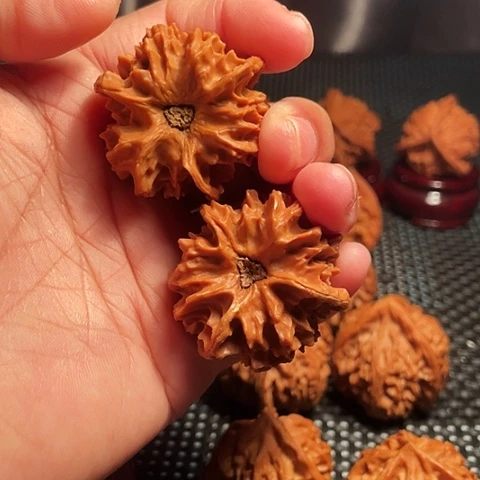 吊坠文玩核桃38mm野生龙门涧三棱