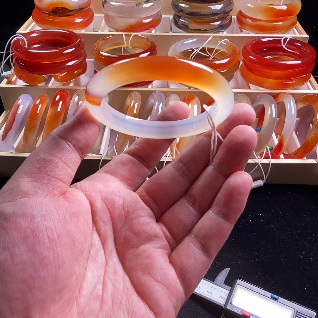 玛瑙/玉髓未镶嵌手镯