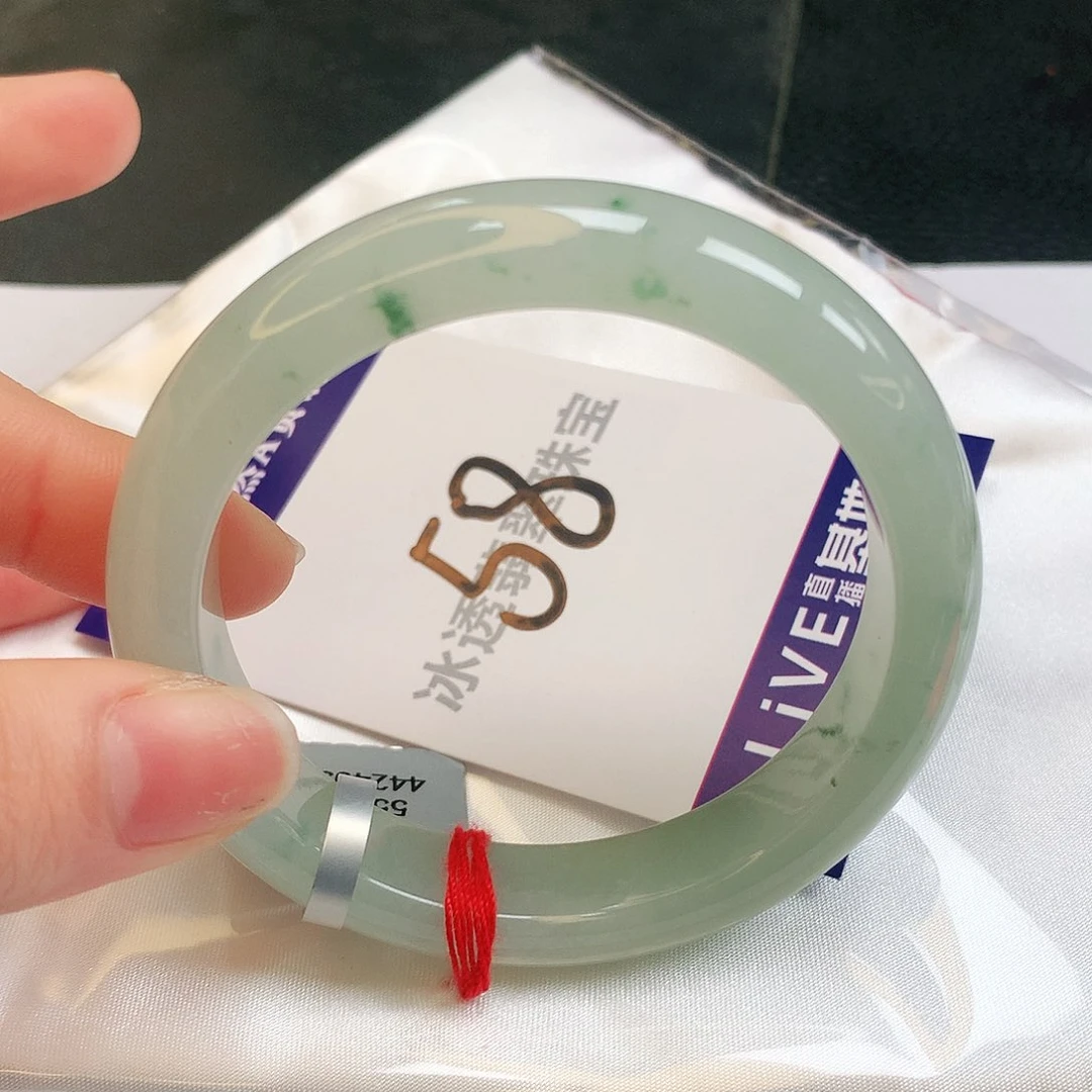 翡翠手镯未镶嵌缅甸天然a货翡翠