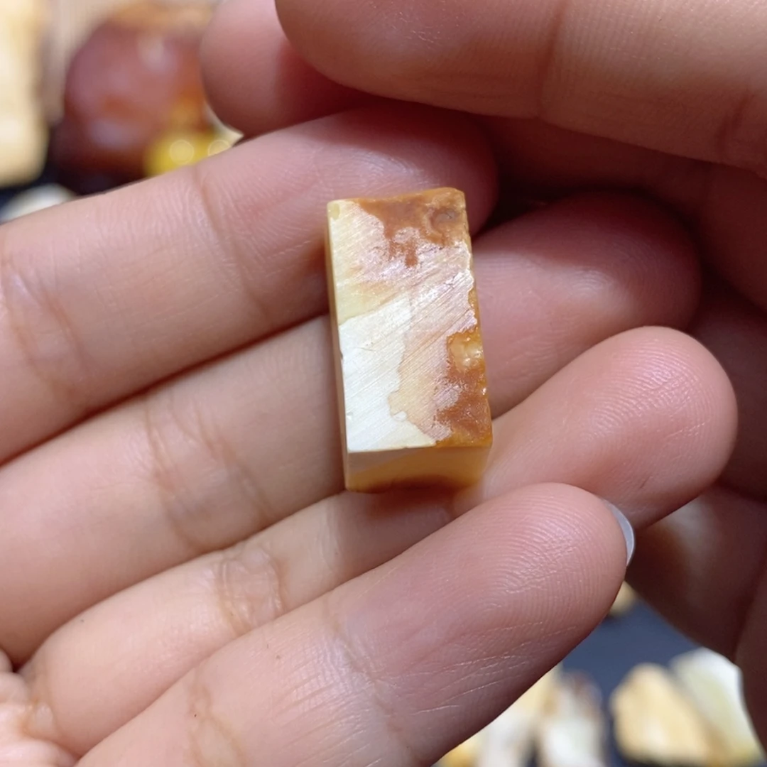 A***Q定制琥珀蜜蜡原石