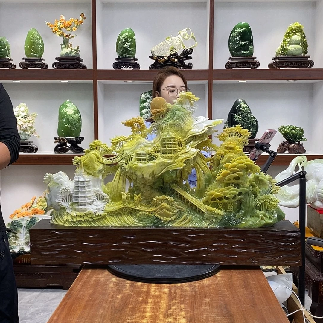 小***莫玉山水摆件 玄关摆件
