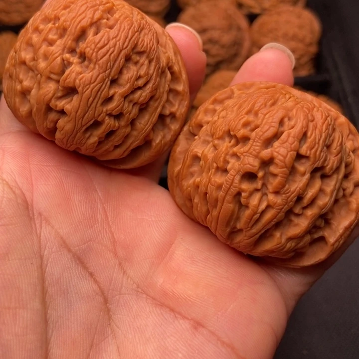 吊坠文玩核桃秦岭核桃种植基地