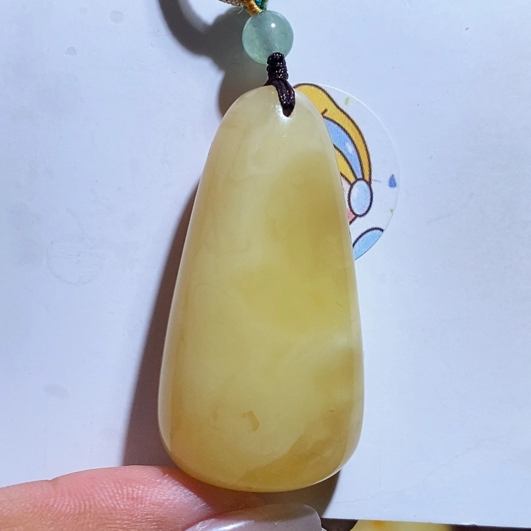 未镶嵌琥珀珠宝奇石