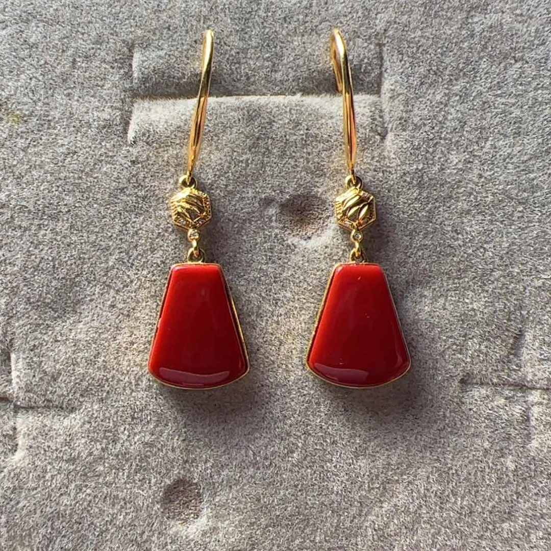 ω***ê南红玛瑙耳钩18K金镶嵌
