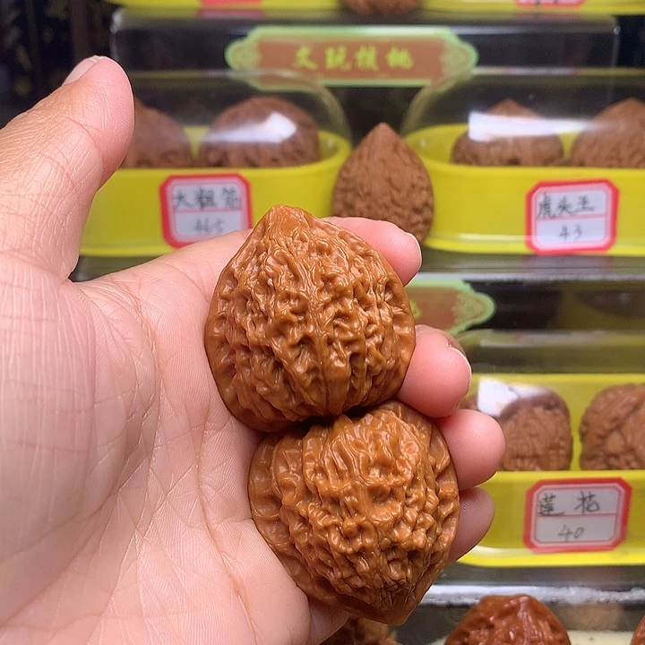 吊坠文玩核桃金牛