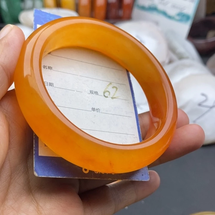 石英质玉未镶嵌手镯