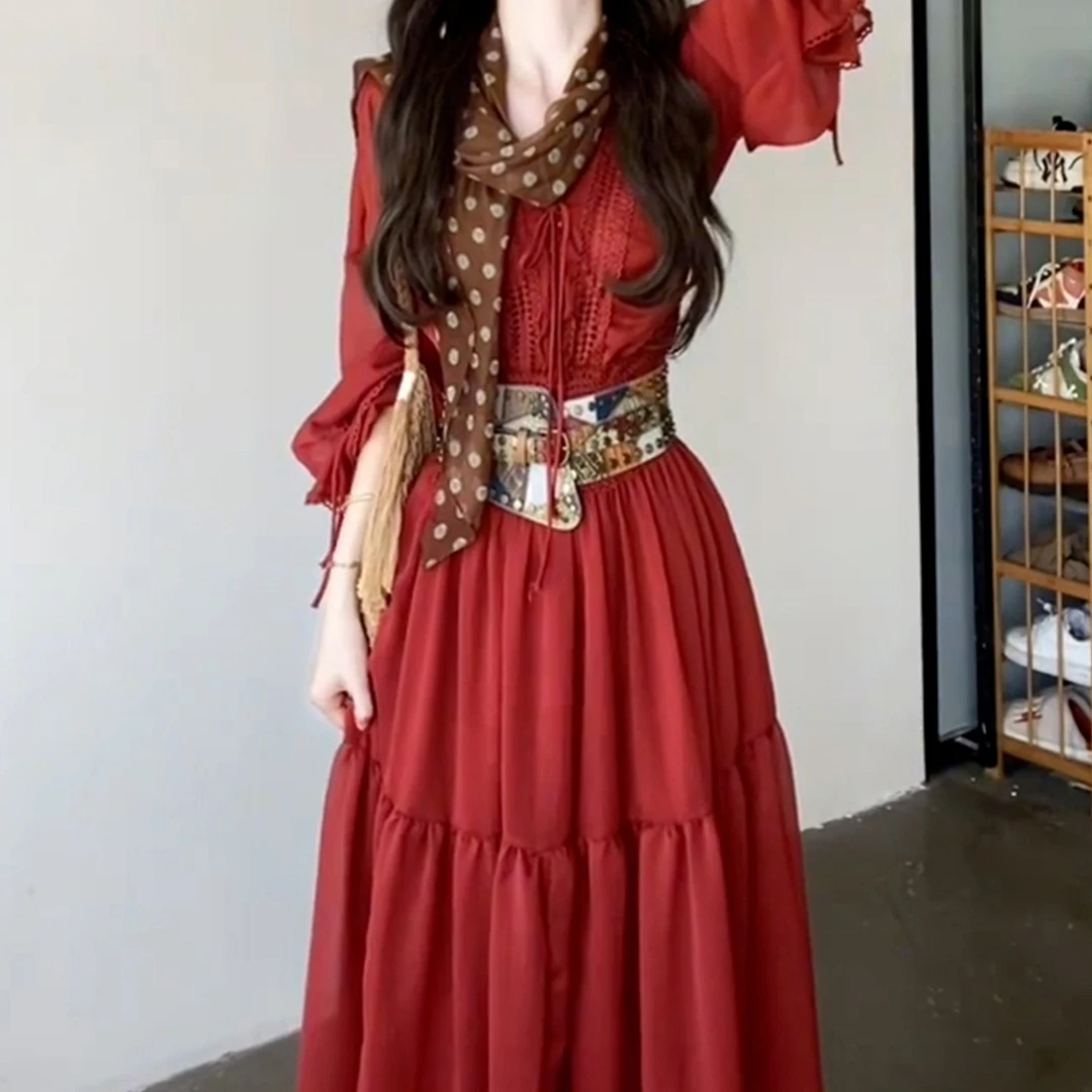 红色连衣裙子女夏季2025新款爆款波西米亚海边度假巨好看掐腰长裙