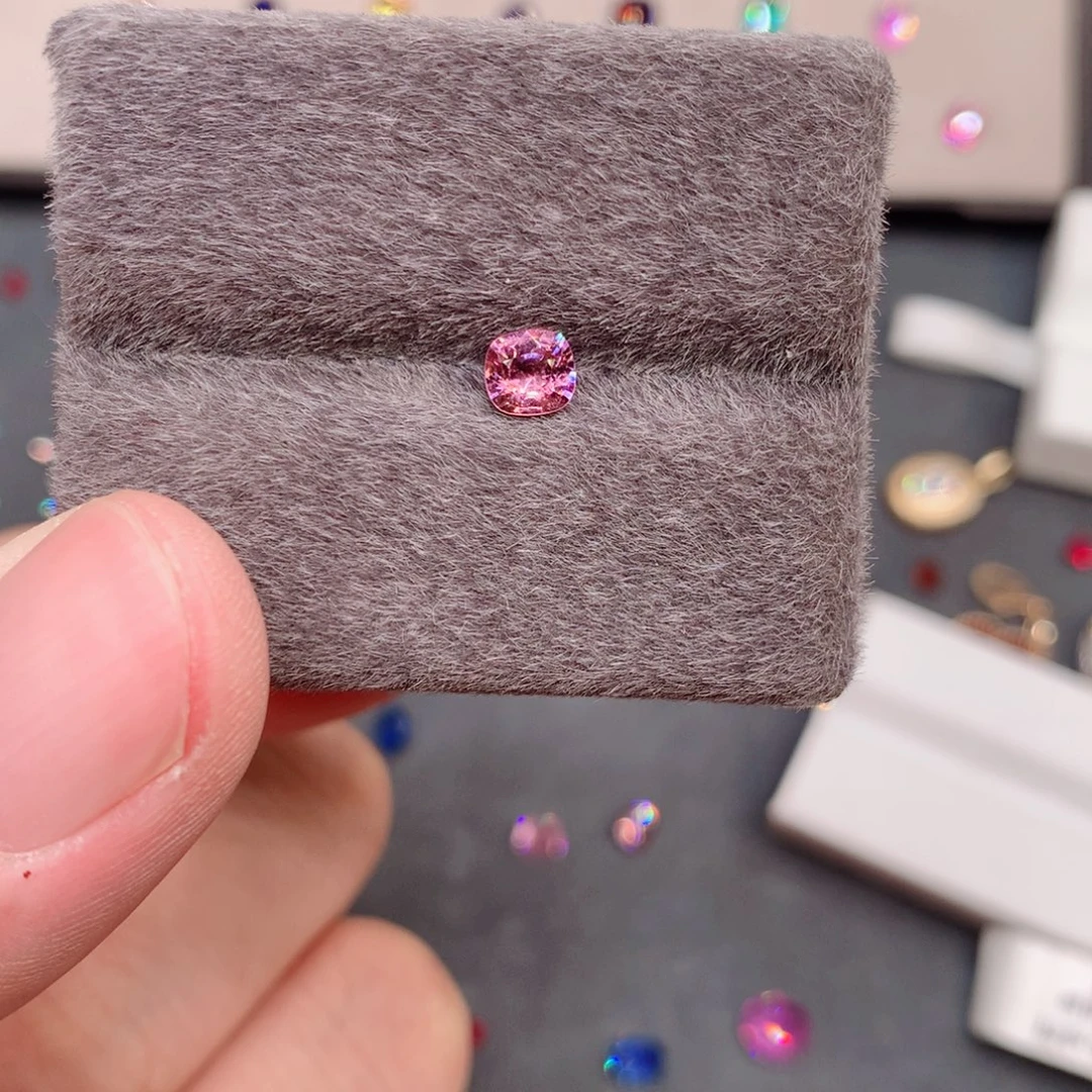 裸石尖晶石0.57ct 尖晶石