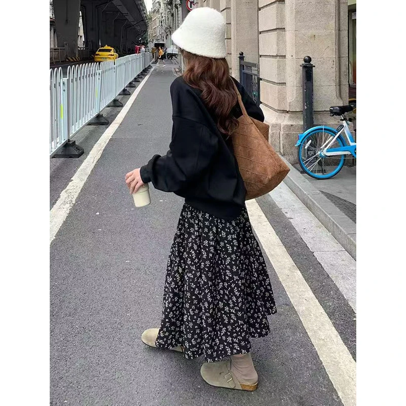 复古浪漫碎花半身裙女2025新款小个子百搭松紧高腰别致遮胯a字裙