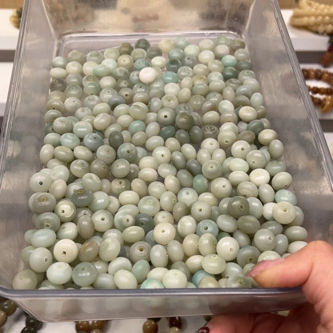 白玉菩提吊坠薄荷奶绿算盘36颗