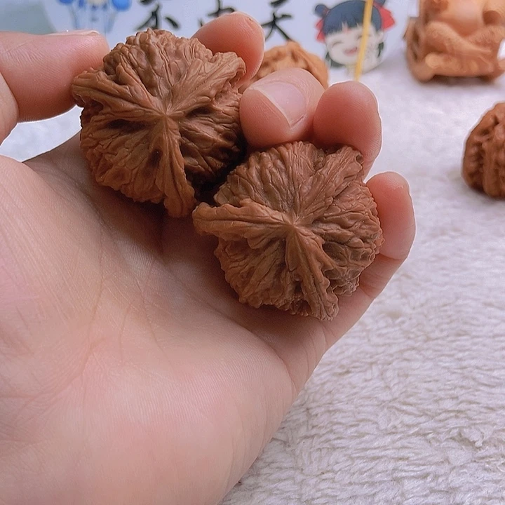 吊坠文玩核桃虎*三棱