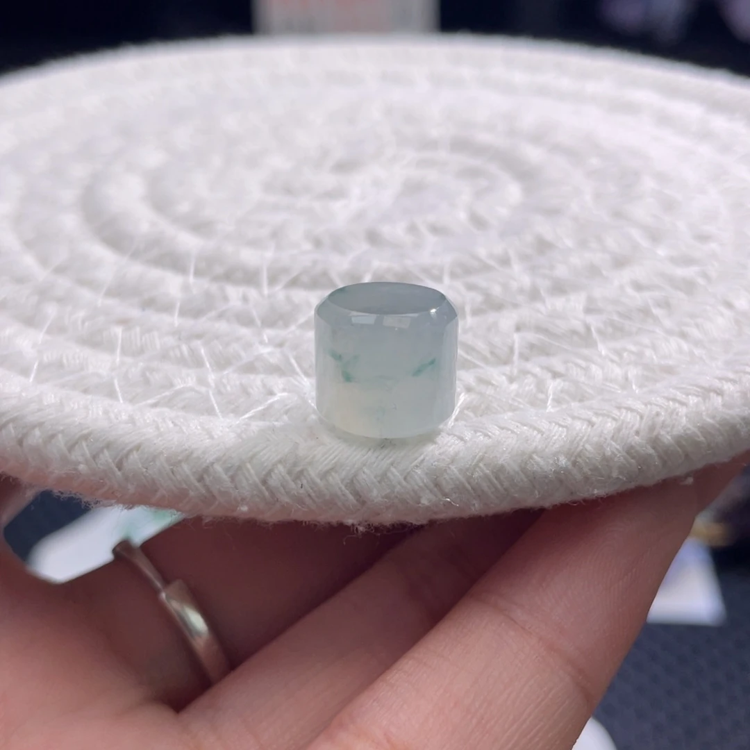 散珠翡翠特色冰飘花桶珠卡10.9-9.6mm