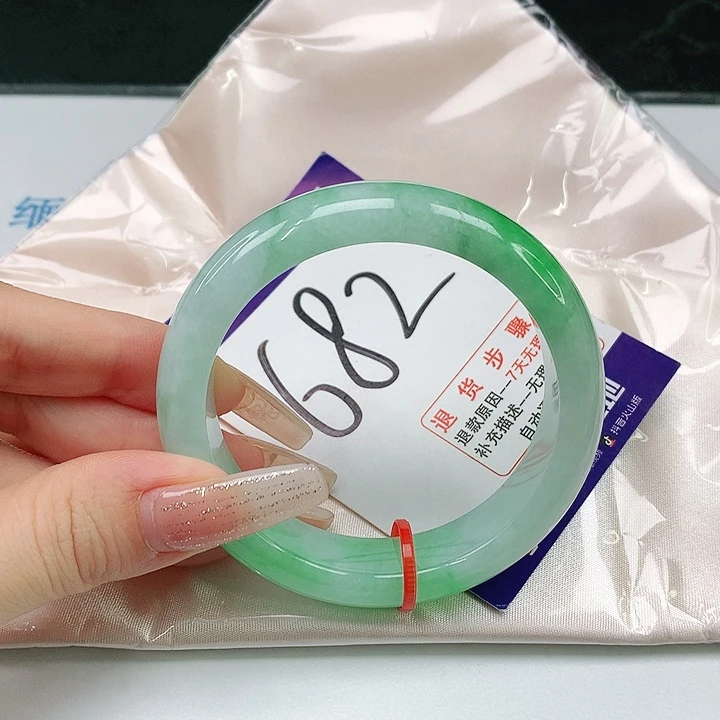 未镶嵌手镯翡翠翡翠手镯