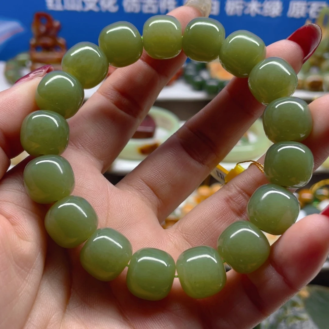 透闪石质玉未镶嵌手串