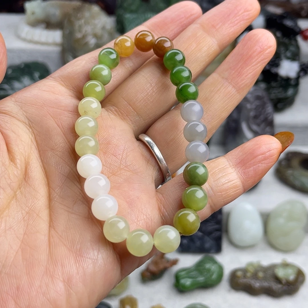 屋***光和田玉未镶嵌颈饰