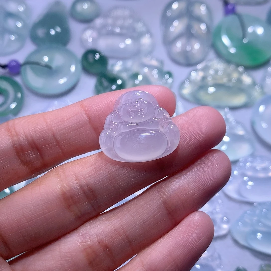 【闪购商品】翡翠颈饰未镶嵌佛