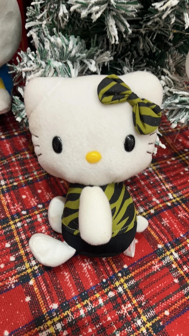 sal专拍kitty挂件