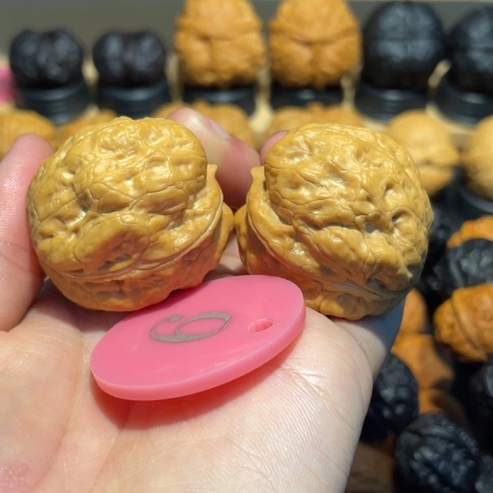 金蟾疙瘩包核桃35