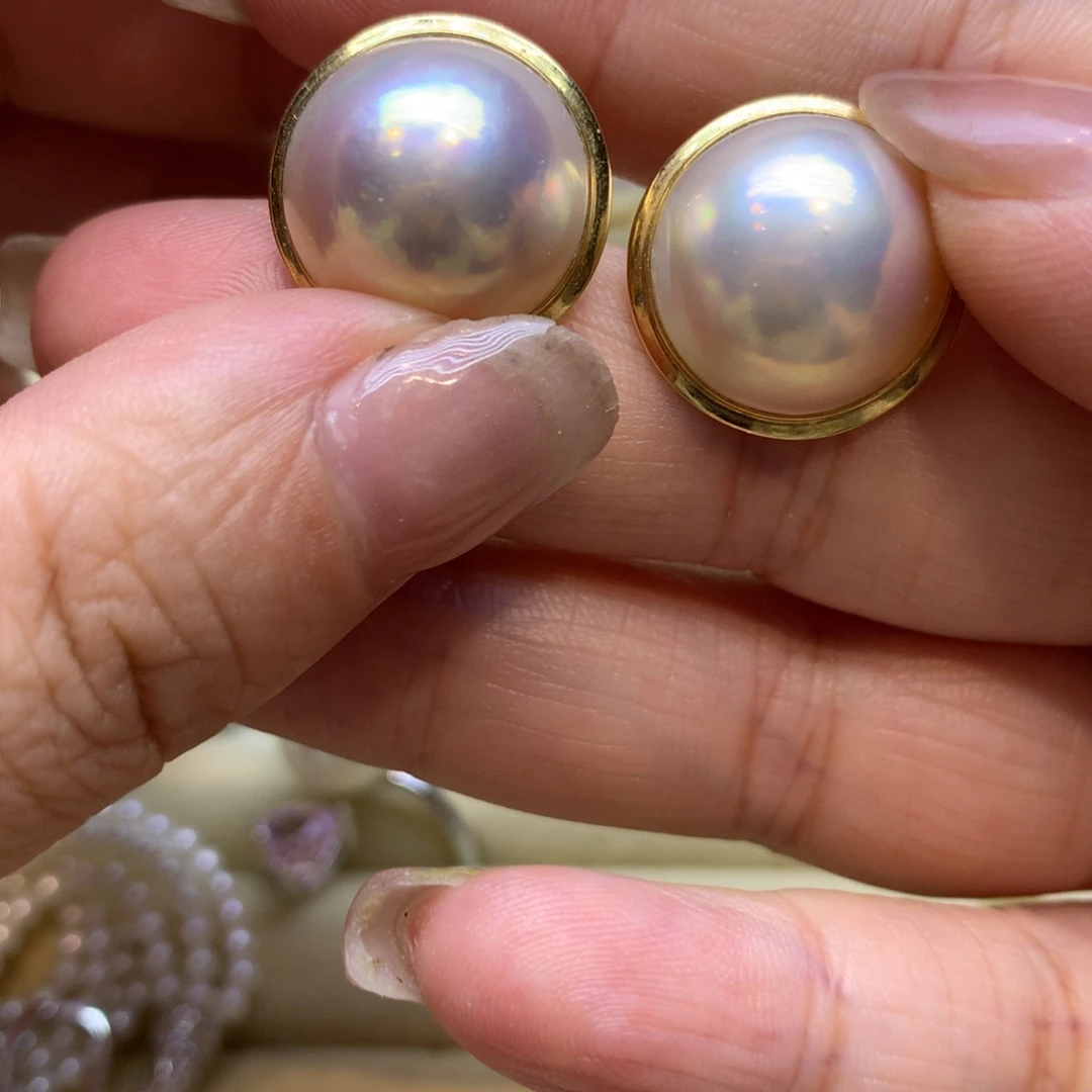 耳饰拼合珍珠（马贝珠）18K金镶嵌