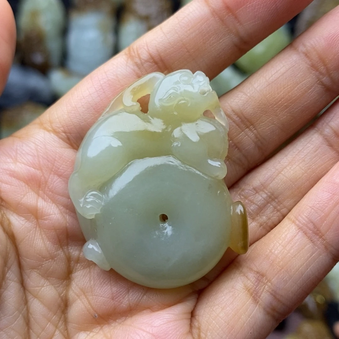 项链未镶嵌和田玉（糖玉）