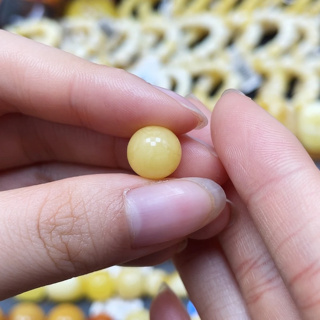 未镶嵌蜜蜡裸石圆珠10mm瑕