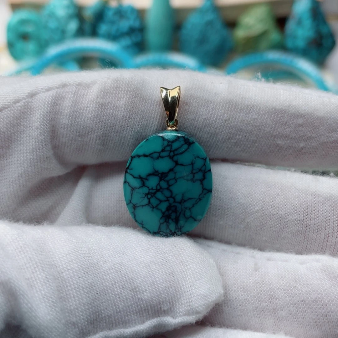 18K金镶嵌绿松石珠宝奇石