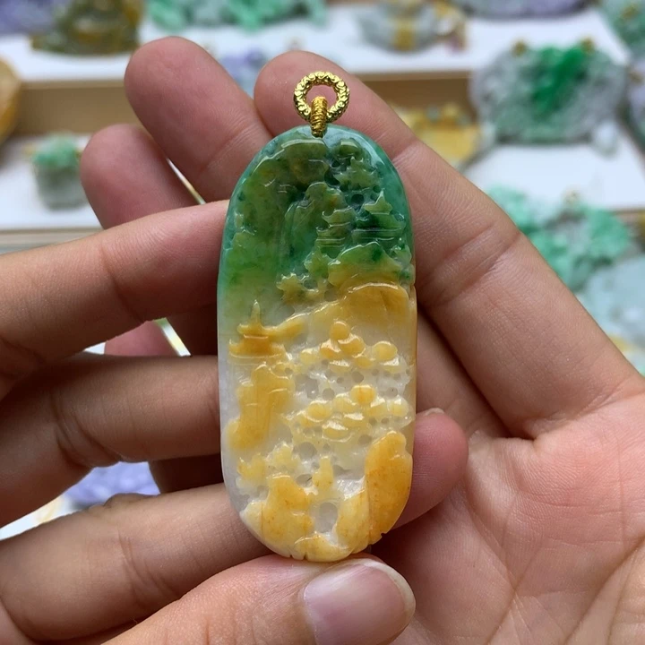 翡翠未镶嵌颈饰翡翠