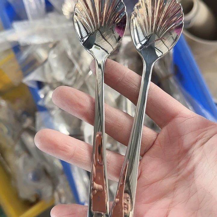 18-10不锈钢糖勺三只