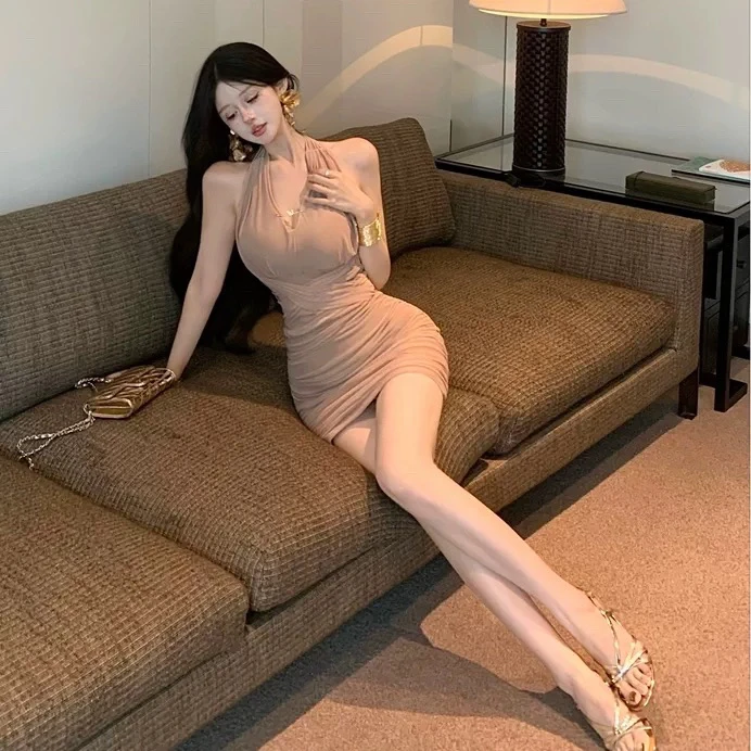 F3-2性感网纱捏褶挂脖连衣裙