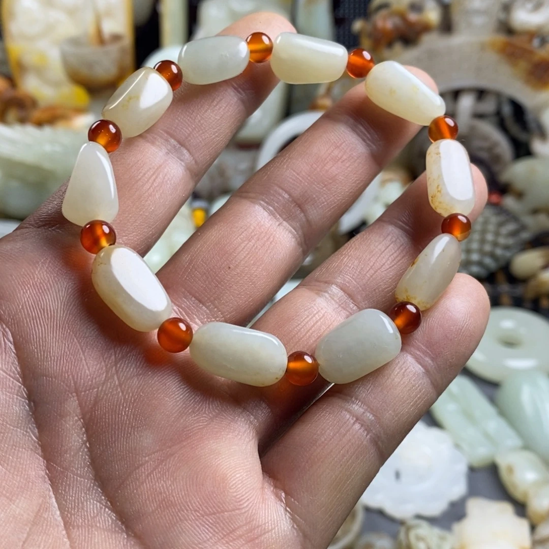 和田玉（糖玉）未镶嵌颈饰