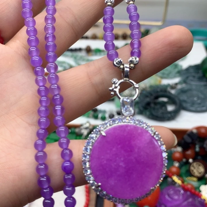 颈饰未镶嵌翡翠吊坠