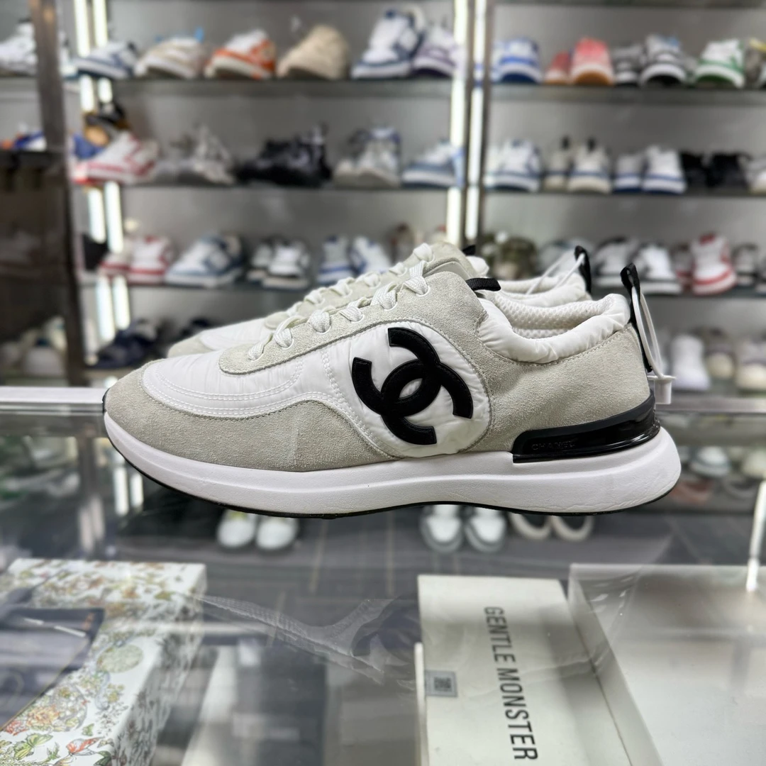 99新 Chanel/香奈儿 Chanel 香奈儿 双C运动鞋 尺码/41 YH15319