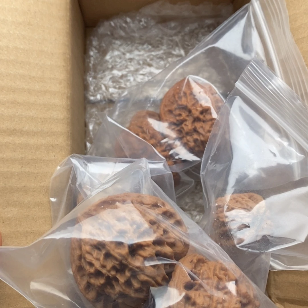 文玩核桃吊坠核桃