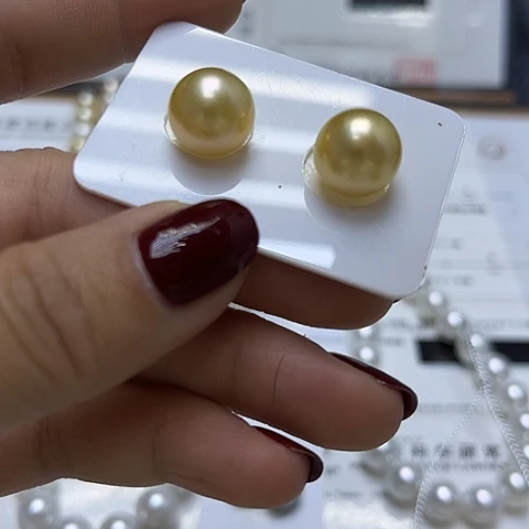 海水珍珠耳饰18K金镶嵌