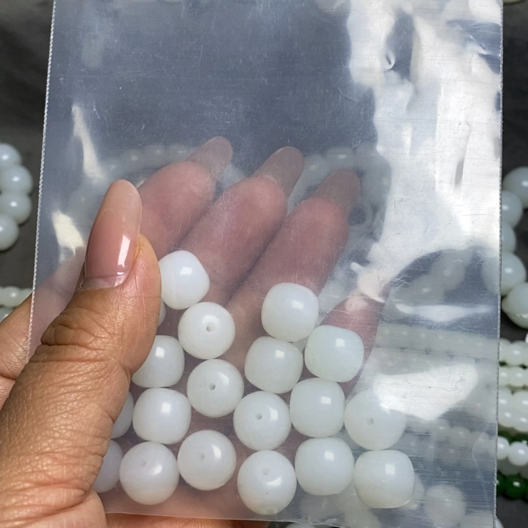 和田玉手链未镶嵌凯****n