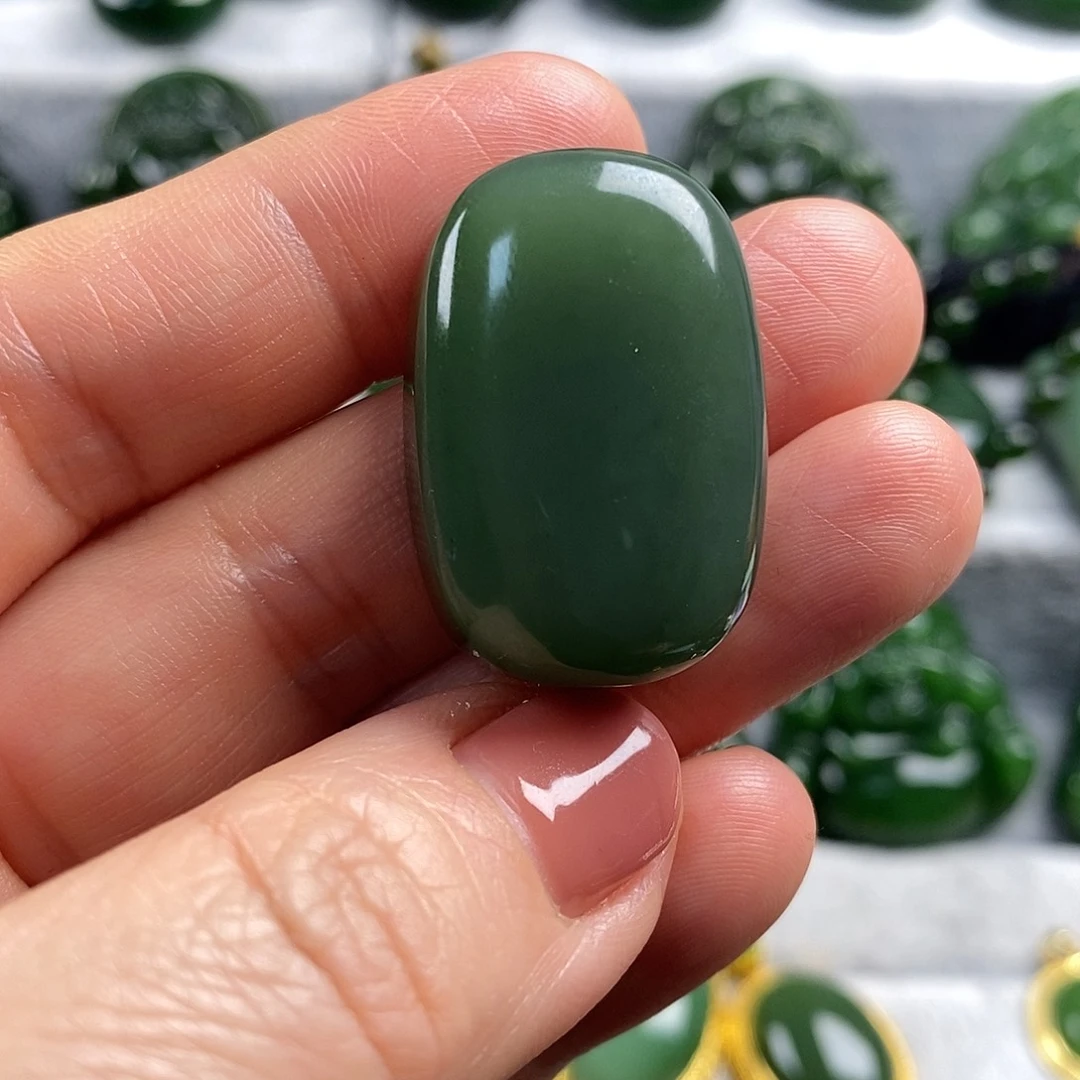 和田玉（碧玉）未镶嵌颈饰