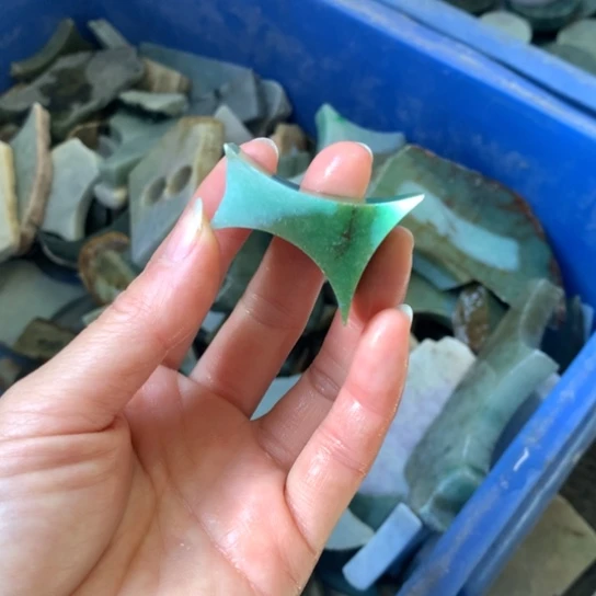 翡翠裸石翡翠边角料