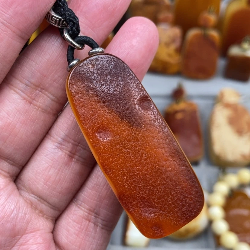 【闪购商品】未镶嵌颈饰琥珀