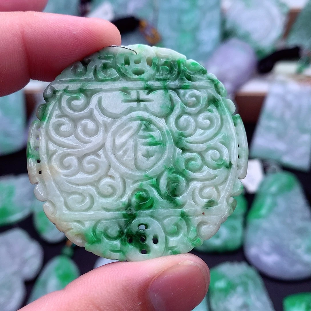 吊坠(不含链)未镶嵌翡翠