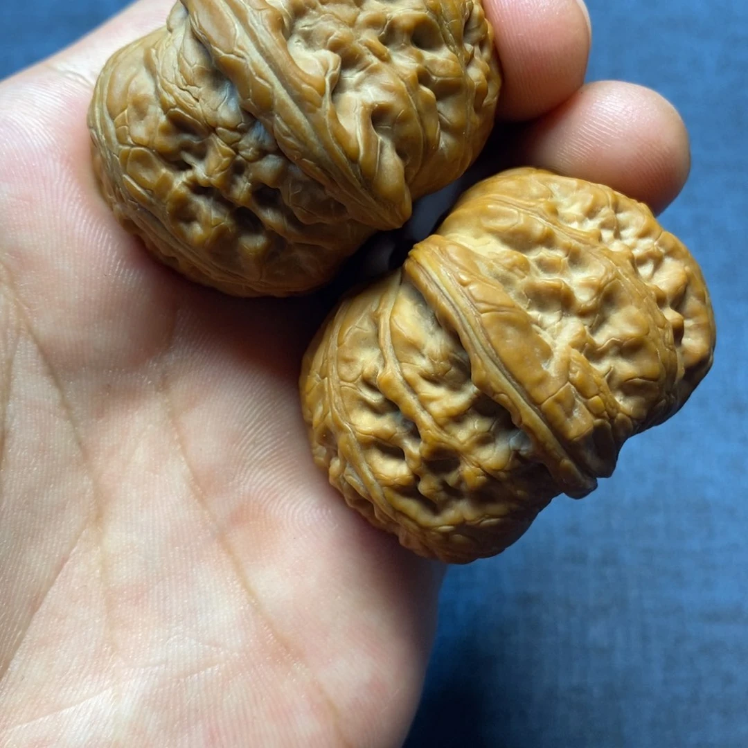 翠***风龙脊菩提把件元宝