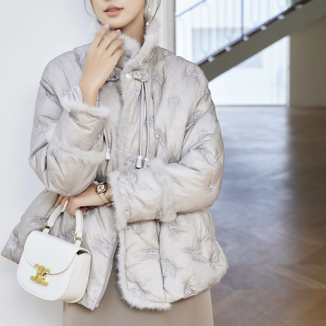 新中式羽绒服新国标90白鸭绒蕾丝银丝刺绣提花工艺品质款羽绒外套