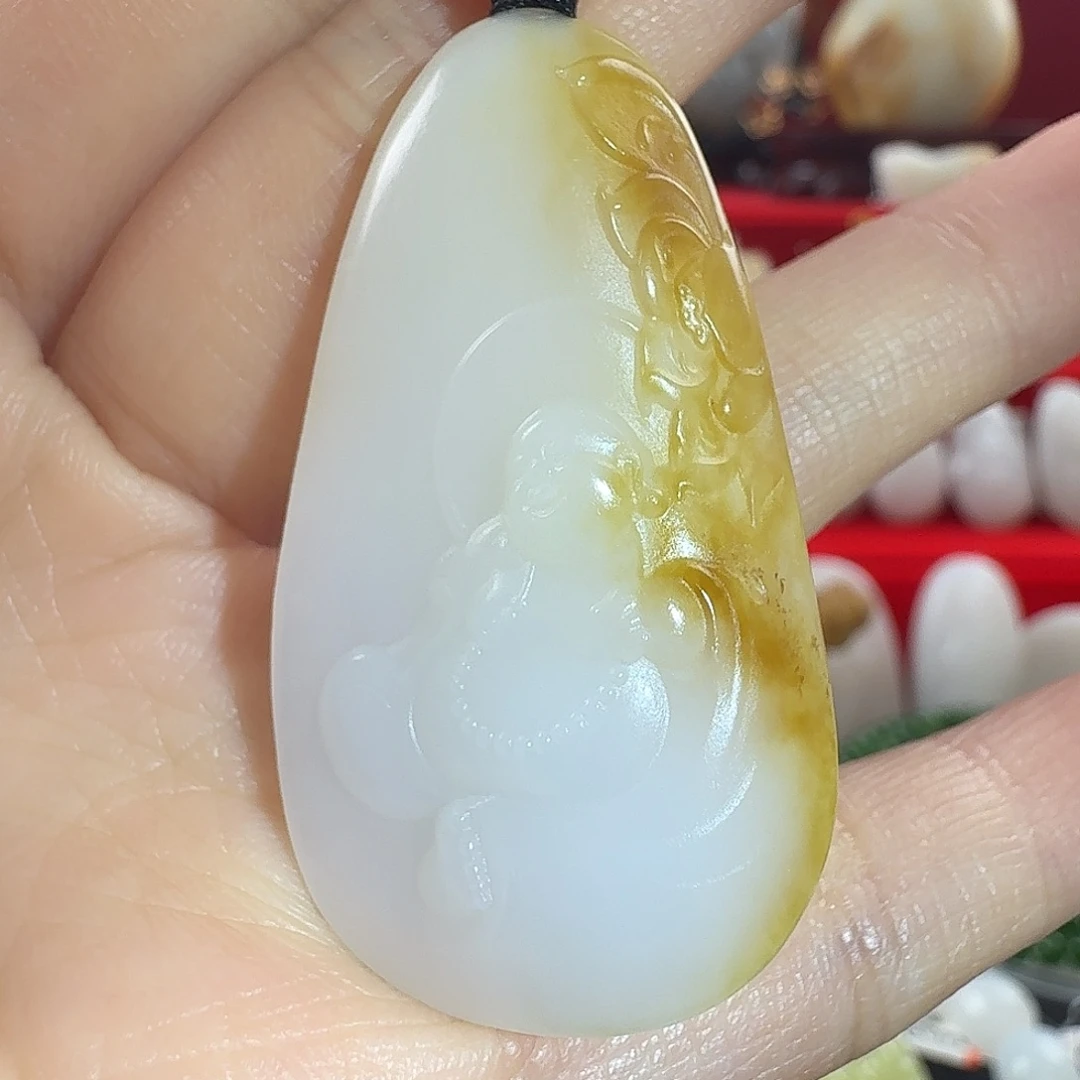 和田玉（糖玉）未镶嵌颈饰
