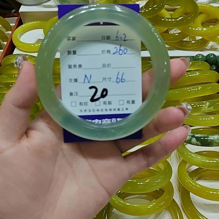 用***0岫玉未镶嵌手镯拍一发一