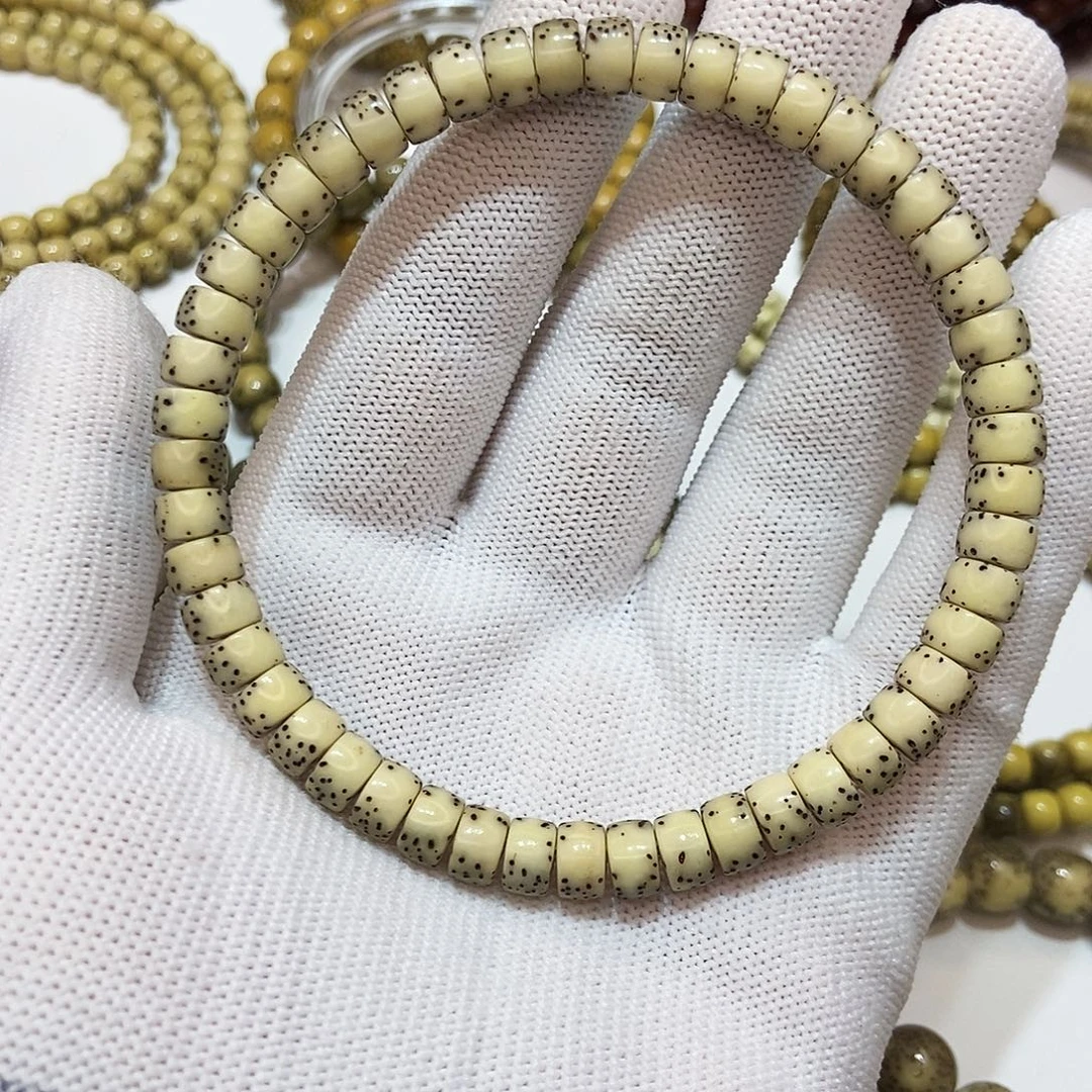 星月菩提吊坠河豚